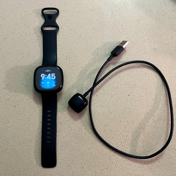 Buy Fitbit Luxe Fitness Tracker Online in UAE | Electronics Buy Fitbit Luxe Fitness Tracker Online in UAE | Electronics